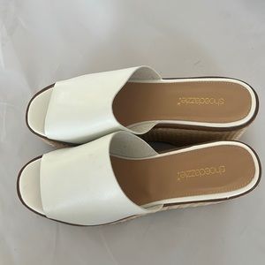 White platform wedge